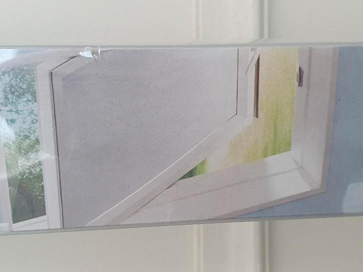 Thermisch isolerend scherm voor velux nieuw, Huis en Inrichting, Stoffering | Gordijnen en Lamellen, Nieuw, Ophalen