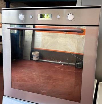 Whirlpool inbouw oven met bakplaat en roosters beschikbaar voor biedingen