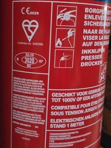 Poederbrandblusser van 6 kg beschikbaar voor biedingen