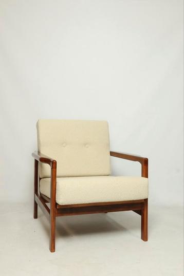 Modern Danish wood armchair bouclé beige fabric 1965 rénové 
