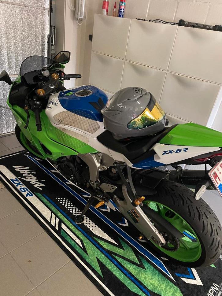 Kawasaki zx6r 2024 40th editie, Motos, Motos | Kawasaki, Particulier, Super Sport, plus de 35 kW, 4 cylindres, Permis Moto A, ABS