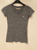 HOLLISTER T-shirt met V-hals mtXS Nieuwstaat, Vêtements | Femmes, T-shirts, Comme neuf, Manches courtes, Taille 34 (XS) ou plus petite