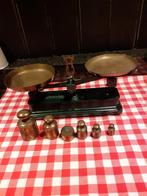 Antieke weegschaaltje. Max: 2kg., Ophalen of Verzenden, Koper