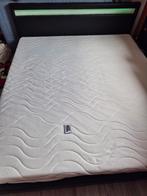 Tweepersoonsbed met matras 180x200 en sfeerverlichting, Ophalen, Gebruikt