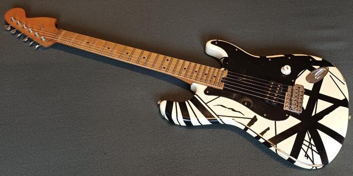 Eddy Van Halen Eruption '78 Fender/EVH nieuw, Muziek en Instrumenten, Snaarinstrumenten | Gitaren | Elektrisch, Nieuw, Solid body