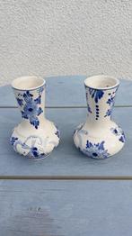 2 kleine vazen van Delft Deco hand painted Holland, Antiek en Kunst, Ophalen of Verzenden