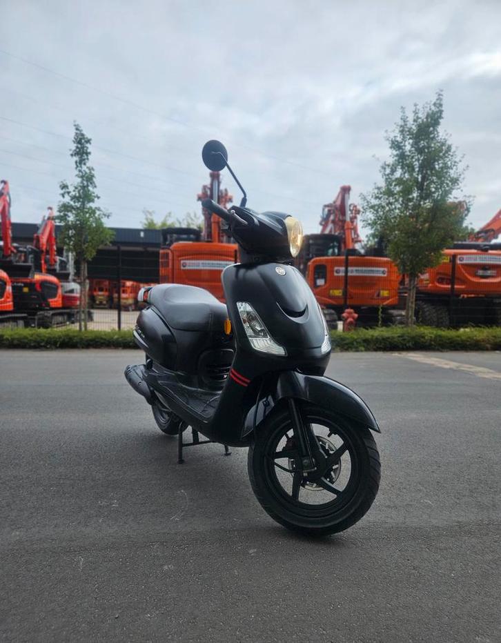 Sym Fiddle II Sport 50cc Classe B 4 temps 2019 -10 % d'actio, Vélos & Vélomoteurs, Scooters | SYM, Utilisé, Fiddle, Classe B (45 km/h)