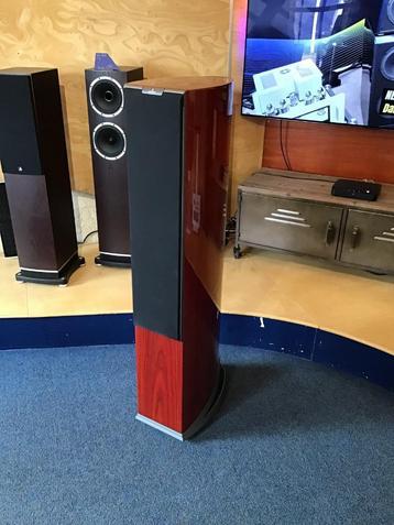 Audio Vector R6 signature (met lichte schade) beschikbaar voor biedingen