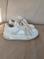 Sneakers bershka maat 36 goede staat, Kleding | Dames, Schoenen, Ophalen of Verzenden, Sneakers