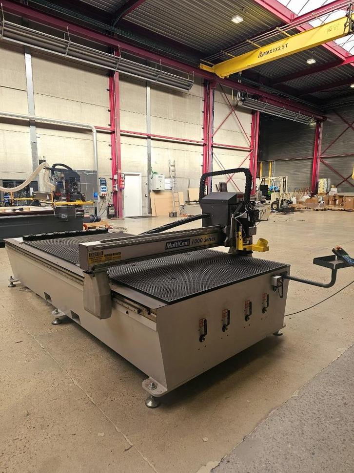 Freesmachine Multicam 1-204-R-PF met colombo spin, Doe-het-zelf en Bouw, Gereedschap | Freesmachines, Gebruikt, Elektrisch, Overige soorten