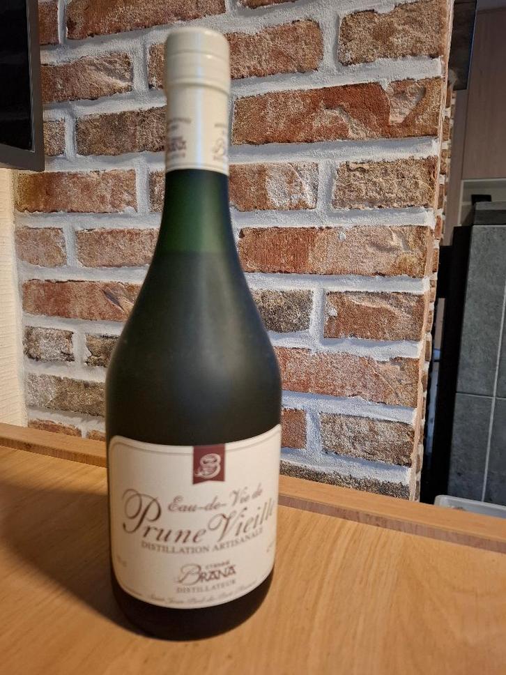 Bouteille Eau de Vie de Prune Vieille 70 cl, Divers, Produits alimentaires, Enlèvement ou Envoi