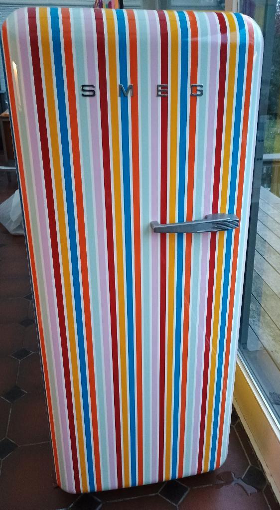 Smeg koelkast, Electroménager, Réfrigérateurs & Frigos, Utilisé, Avec compartiment congélateur, 200 litres ou plus, 140 à 160 cm