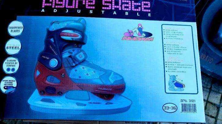 Een paar meisjes Ice Hockey schaatsen maat 33-36 ook nieuw, Sport en Fitness, Schaatsen, Nieuw, Kunstschaatsen, Nijdam, Ophalen