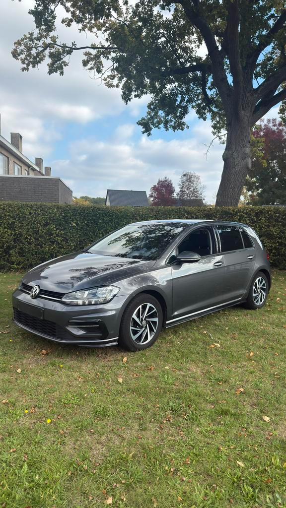 Volkswagen Golf 7.5 , 1.5 TSI benzine  DSG | R-Line, Auto's, Volkswagen, Particulier, Golf, 360° camera, Aangepast voor mindervaliden