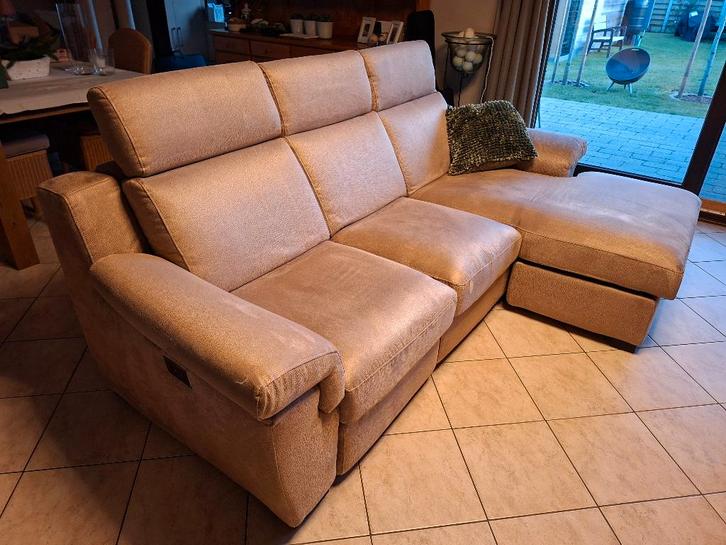 SALON in nieuwe staat, Huis en Inrichting, Zetels | Complete zithoeken, Zo goed als nieuw, Stof, Ophalen