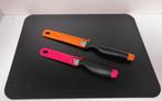 Tupperware Board « Flexi » + Knife « Ergo » x 2, Nieuw, Overige typen, Ophalen of Verzenden, Rood