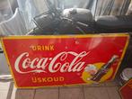 Coca Cola emaillebord 1957 , 136x75 cm, Enlèvement