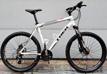 VTC TREK 26"grand taille Prix350€ 048981/3734 Forest1190 Bxl beschikbaar voor biedingen