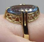 Antieke geelgouden Art Deco ring met blauwe Topaas UNIEK, Handtassen en Accessoires, Verzenden, Goud, Ring, Met edelsteen