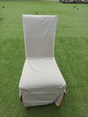6 Eetkamerstoelen beschikbaar voor biedingen