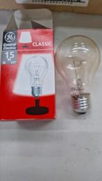 250 nieuwe gloeilampen 15 Watt - E27, Neuf, Enlèvement, E27 (grand), Moins de 30 watts