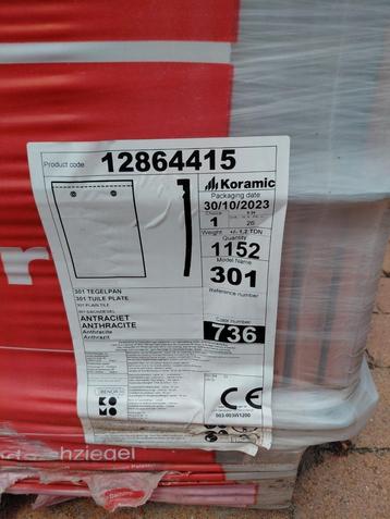 wienerberger koramic 301 antraciet klei dakpannen beschikbaar voor biedingen