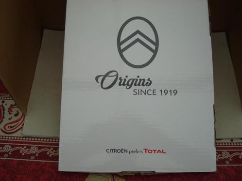 ZEER MOOI EMAILBORD MET CITROEN MODELLEN OP., Hobby en Vrije tijd, Modelauto's | Overige schalen, Nieuw, Overige typen, Ophalen of Verzenden
