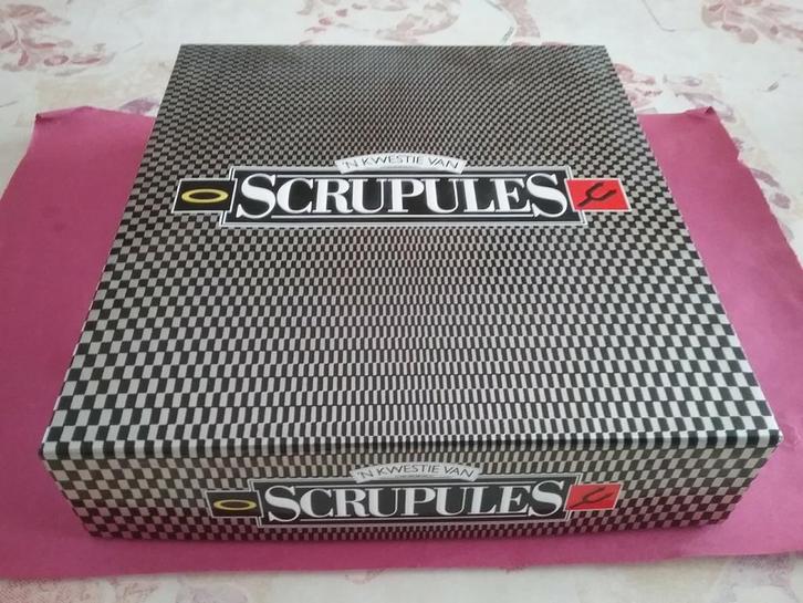 Gezelschapsspel Scrupules, Hobby en Vrije tijd, Gezelschapsspellen | Bordspellen, Zo goed als nieuw, Ophalen of Verzenden