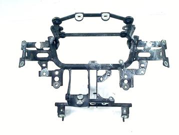 CARENAGE SUPPORT (UPPER) Yamaha, Utilisé