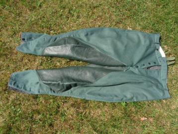 Oude motor broek , weinig gedragen , ideaal voor oldtimer beschikbaar voor biedingen