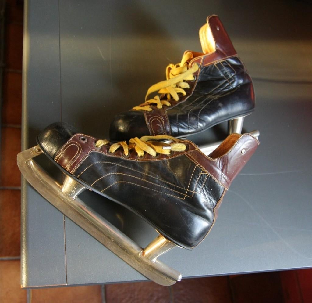 hockey sur glace vintage en cuir KOVOPOL Tornado, Collections, Articles de Sport & Football, Enlèvement ou Envoi
