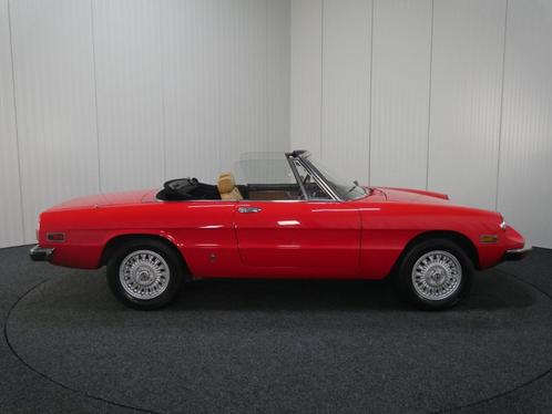 Alfa Romeo Spider 2 liter bj 1977, Autos, Alfa Romeo, Particulier, Spider, Essence, Cabriolet, 2 portes, Boîte manuelle, Rouge