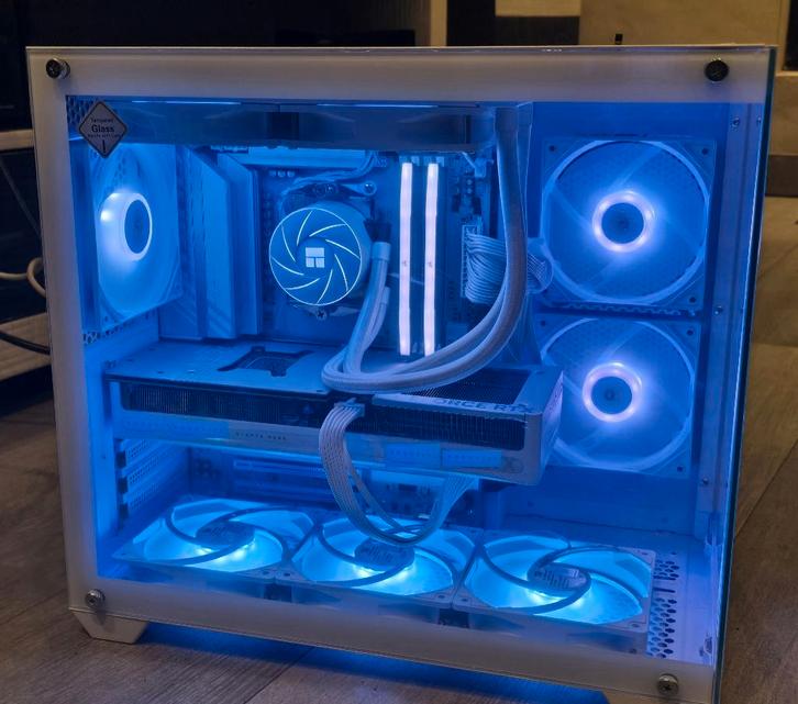 PC GAMER 4K BLANC AMD RYZEN 7 7600X RX 9070XT AIO  DDR5 NEUF, Informatique & Logiciels, Processeurs, Neuf, 6-core, 4 Ghz ou plus