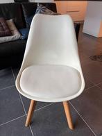 4 witte “kuip” stoelen, Huis en Inrichting, Ophalen, Zo goed als nieuw