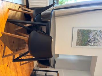 Table et chaises (4), Enlèvement, Comme neuf, Hedendaags, 4 à 6 chaises