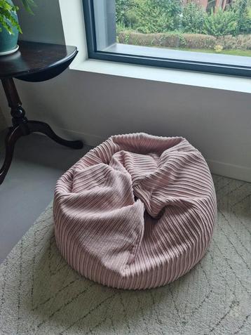 Kleine zitzakken lounge pug beschikbaar voor biedingen