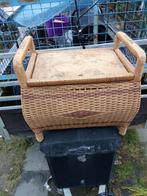 Vintage petit coffre malle en rotin, Huis en Inrichting, Ophalen