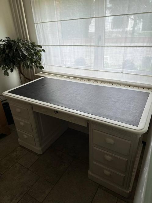 Uniek klassiek bureau, Huis en Inrichting, Bureaus, Gebruikt, Bureau, Ophalen