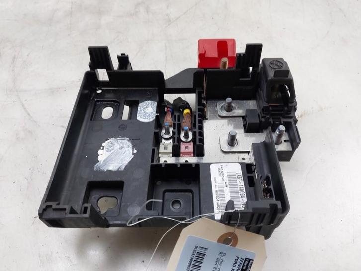 ZEKERINGKAST Ford Kuga III (DFK) (01-2019/-), Auto-onderdelen, Elektronica en Kabels, Ford, Gebruikt