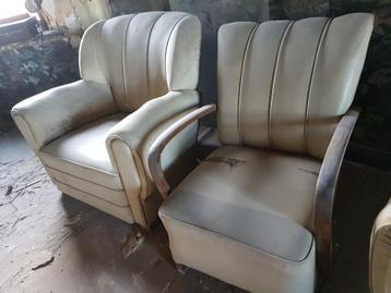 Vintage 40-50 fauteuils + andere om te bekleden beschikbaar voor biedingen
