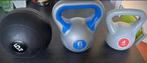 2 Kettlebells + balle, Sports & Fitness, Équipement de fitness, Enlèvement, Neuf, Kettlebell