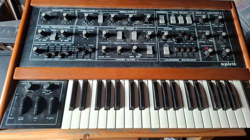 Crumar Spirit te herstellen Moog !!, Muziek en Instrumenten, Synthesizers, Gebruikt, Ophalen