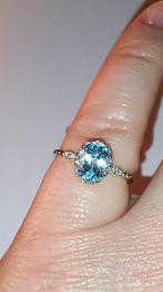Bague réglable en argent massif avec topaze bleue de Brésil, Bijoux, Sacs & Beauté, Bagues, Neuf, Enlèvement ou Envoi, Bleu, Argent
