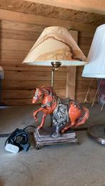Tafel, dressoir staanlamp paard nog nieuwe bedrading gehad, Ophalen