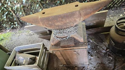 Aambeeld merkloos +-175kg, Antiek en Kunst, Antiek | Gereedschap en Instrumenten, Ophalen