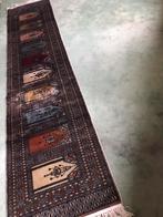 Handgeknoopte wollen tapijten ( lopers) uit Pakistan-, Ophalen