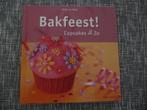 Bakfeest - Cupcakes en zo, Enlèvement ou Envoi, Comme neuf, Gâteau, Tarte, Pâtisserie et Desserts