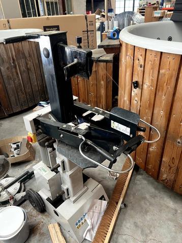 Kliefmachine 8 ton beschikbaar voor biedingen