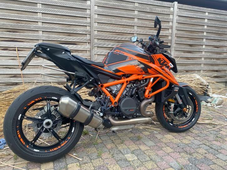 KTM Superduke 1390 R EVO, Motoren, Motoren | KTM, Particulier, Naked bike, meer dan 35 kW, 2 cilinders, Motorrijbewijs A, ABS