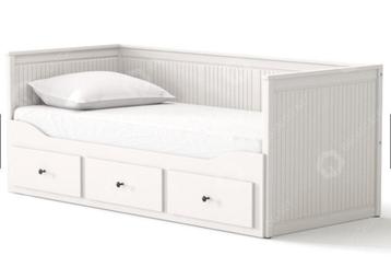 Hemnes bedbank beschikbaar voor biedingen